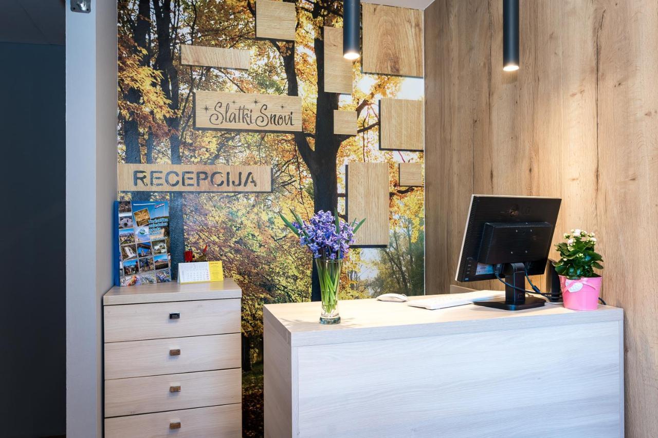 Guest House Slatki Snovi Knin Dış mekan fotoğraf