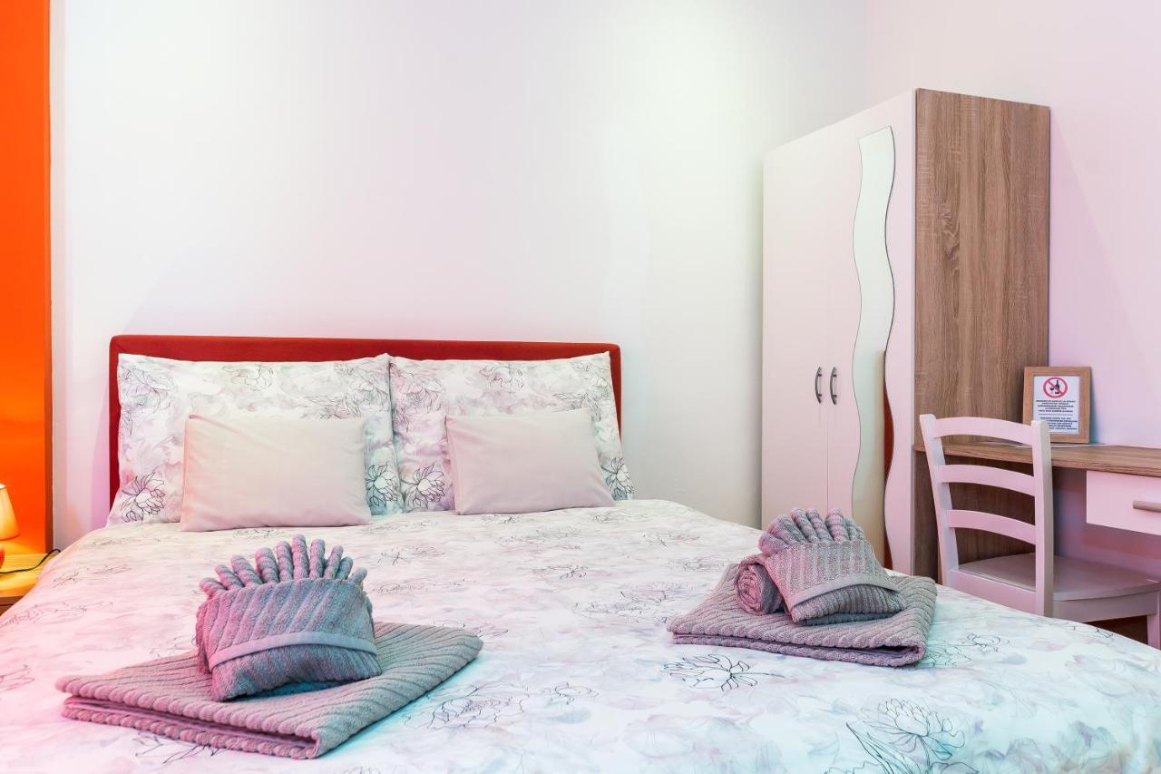 Guest House Slatki Snovi Knin Dış mekan fotoğraf