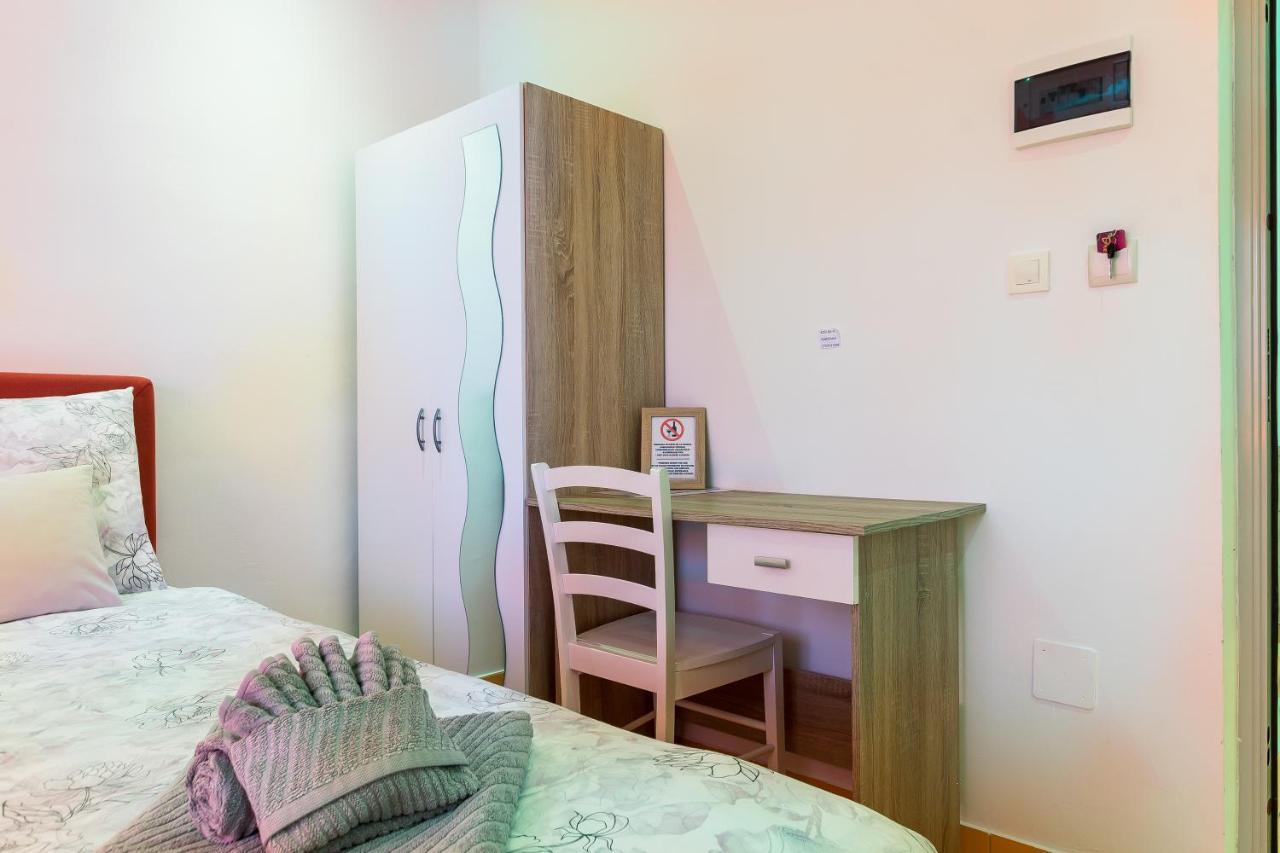 Guest House Slatki Snovi Knin Dış mekan fotoğraf