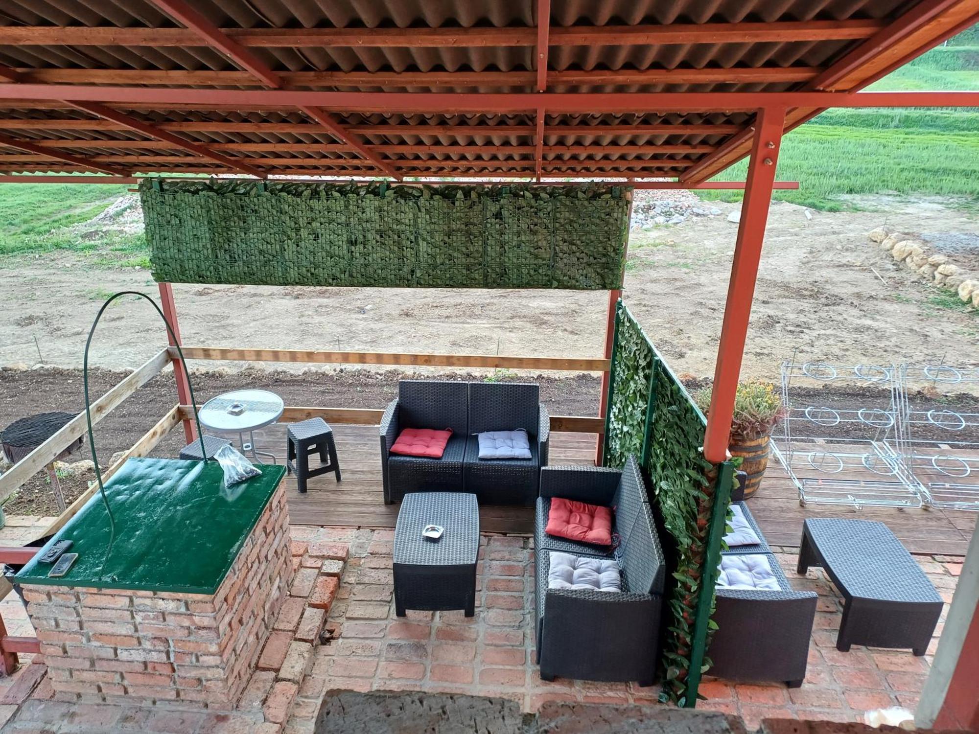 Guest House Slatki Snovi Knin Dış mekan fotoğraf