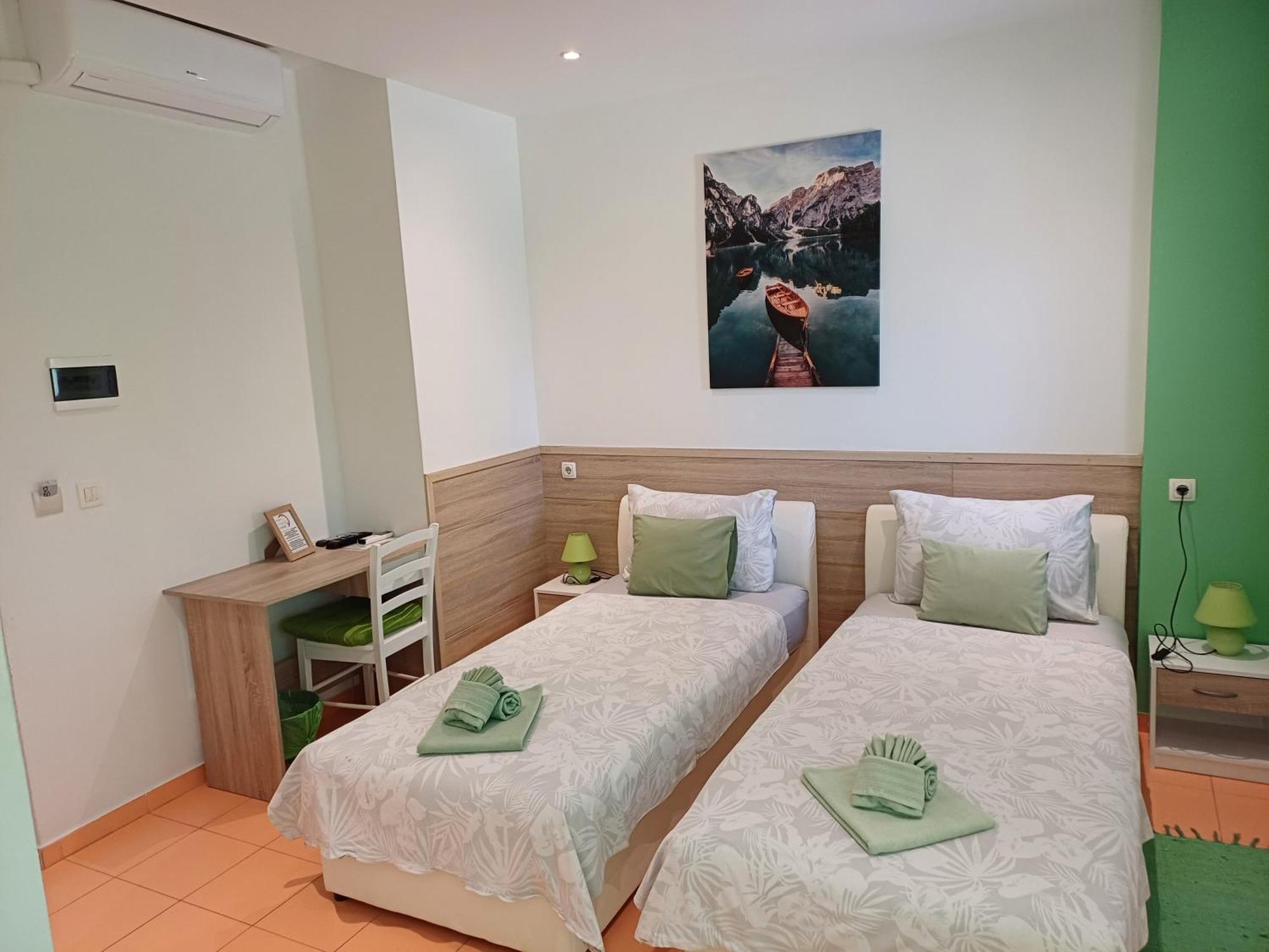 Guest House Slatki Snovi Knin Dış mekan fotoğraf